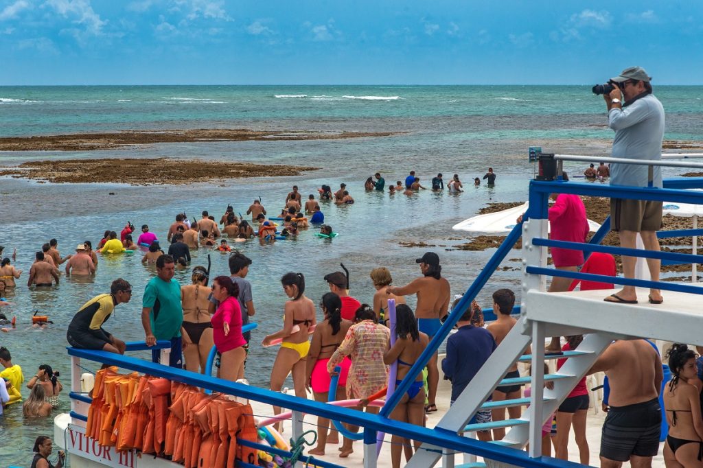 Em Jo O Pessoa Piscinas Naturais De Guas Cristalinas E Corais S O