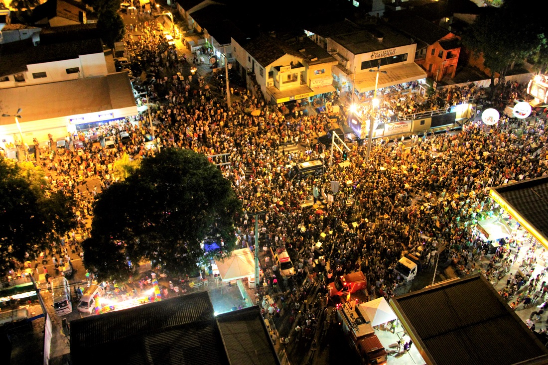 Muriçoquinhas e bloco da Melhor Idade fazem encontro de gerações no  pré-carnaval de João Pessoa